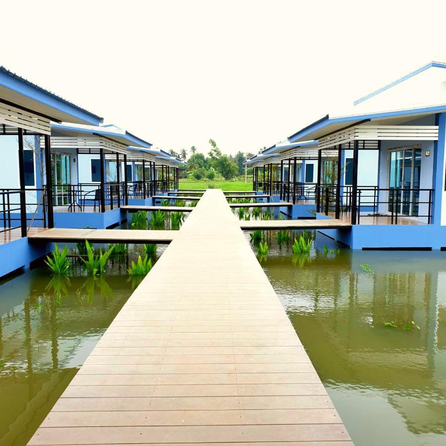 Hideaway Resort Бурирам Экстерьер фото
