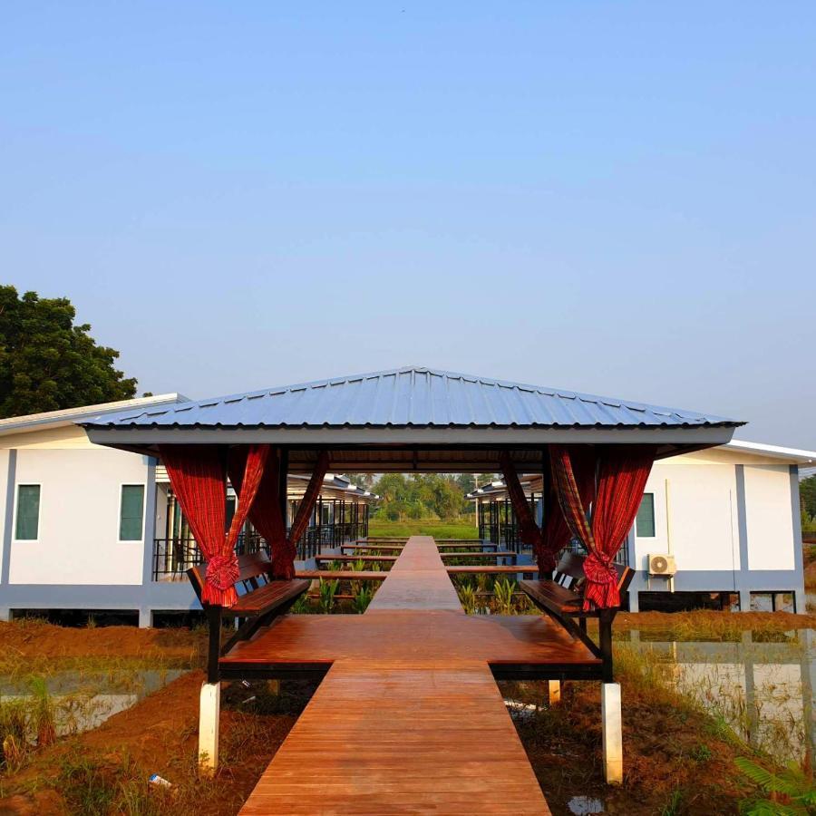 Hideaway Resort Бурирам Экстерьер фото